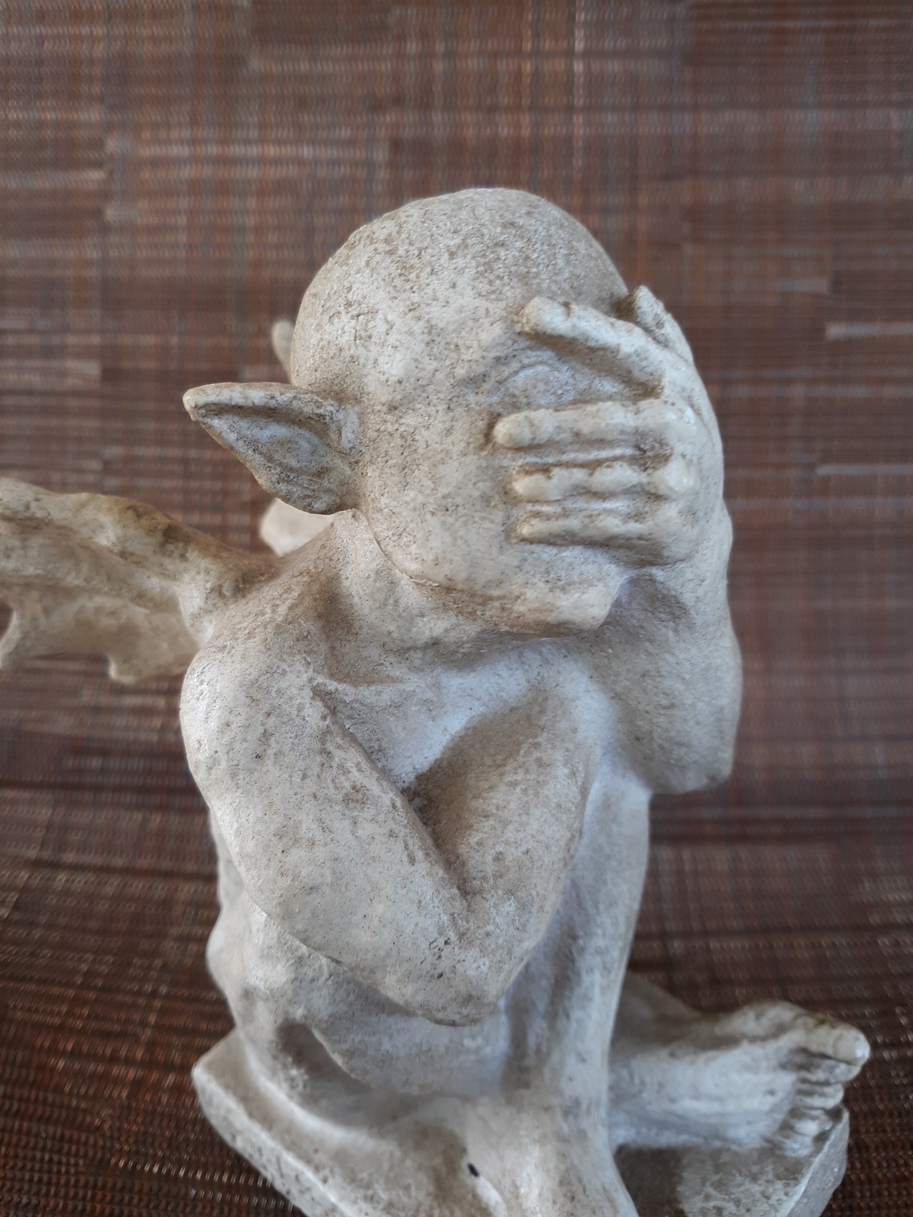 Cantwatch3440341855727477821